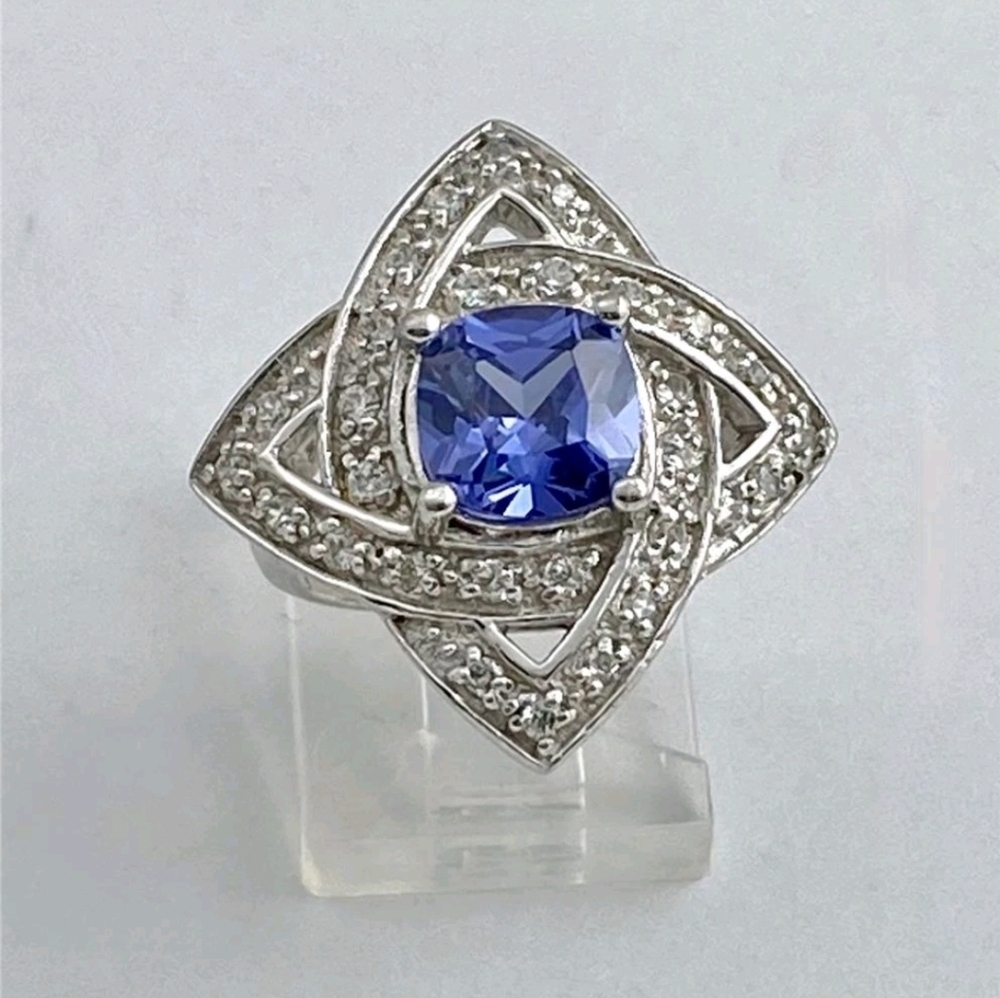 Victoria Wieck Tanzanite & Diamond Simulant Sterling Silver Ring Size 5!